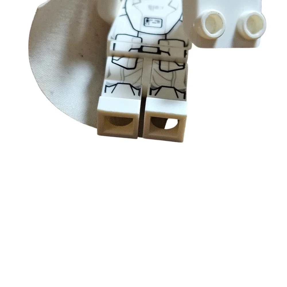 LEGO Star Wars Phase 1 Clone Trooper Minifigure with‎ Shield Blaster and Cape